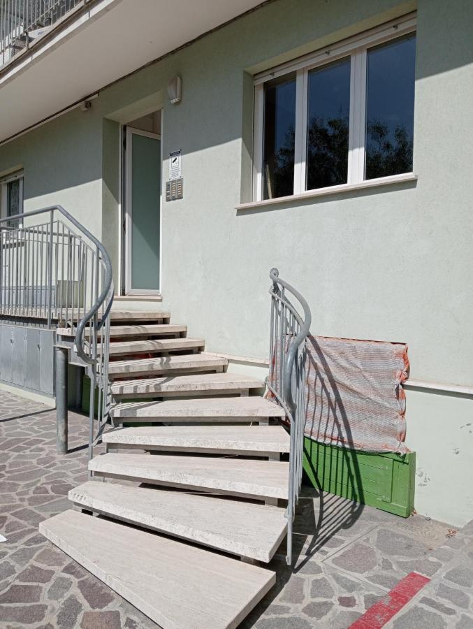 Appartamenti Carlotta Rimini Exterior foto